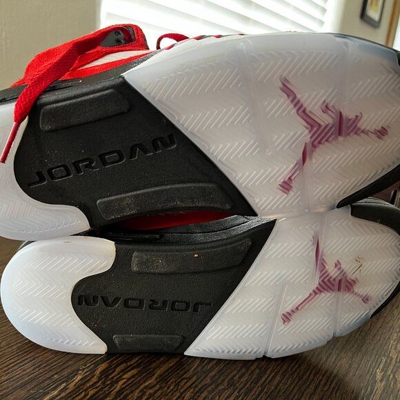 Nike Jordan 5 Retro Raging Bull (2021) M 9.5 - Picture 4 of 5